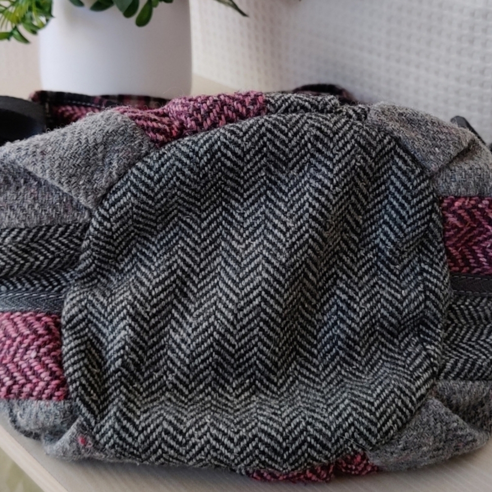 American Eagle Outfitters Gray, Magenta and Brown Flannel plaid Handbag - Picture 6 of 11